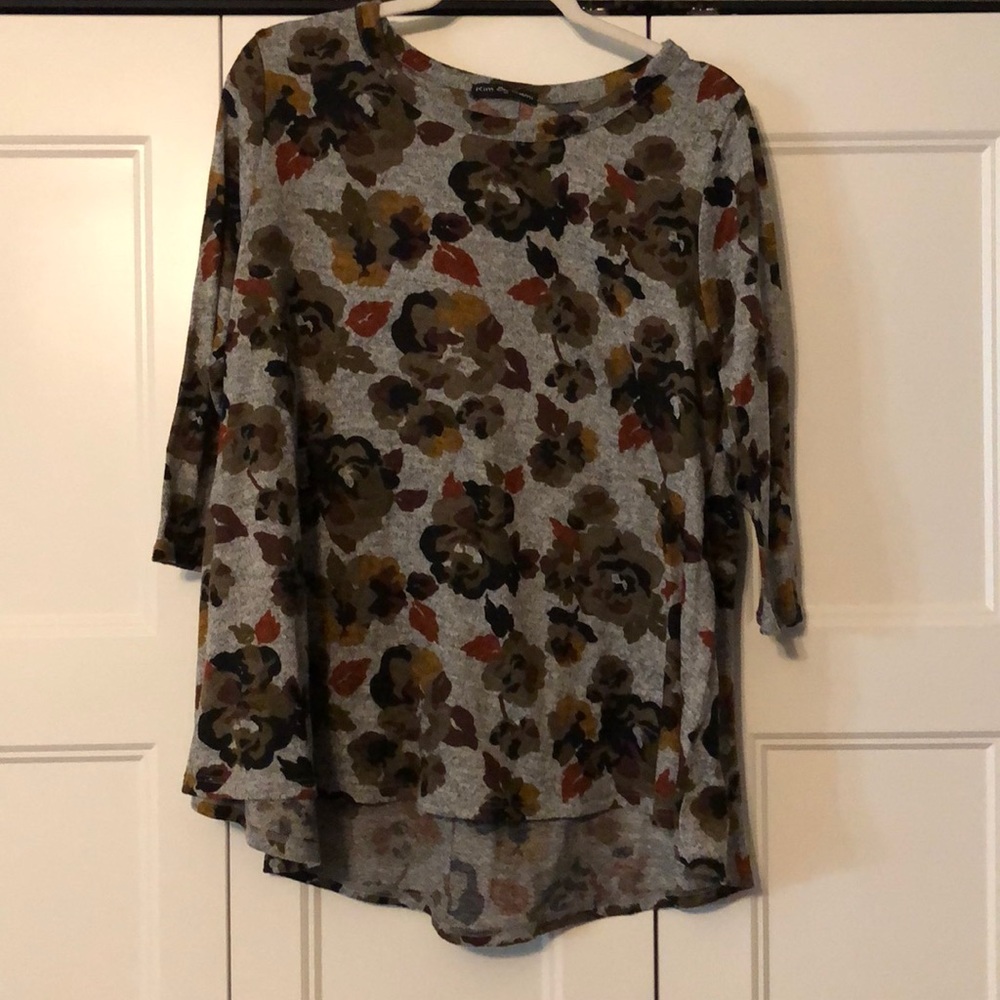 Floral women’s top
